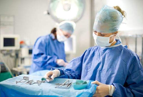 Особенности профессиональной деятельности медицинских сестер в хирургии