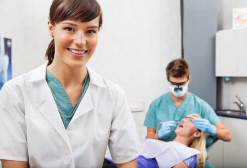 Профессиональная деятельность медицинской сестры при оказании помощи пациентам с заболеваниями стоматологического профиля